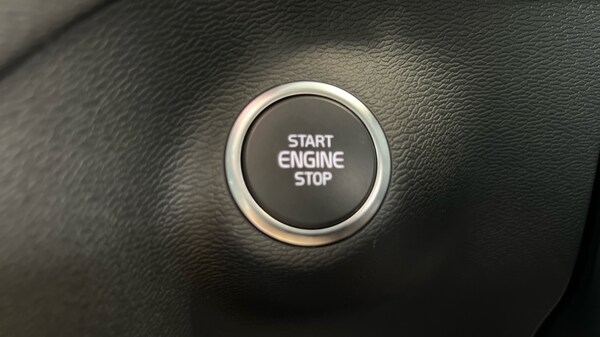 Used Volvo XC40 2024 for sale - 75482205: Photo 25