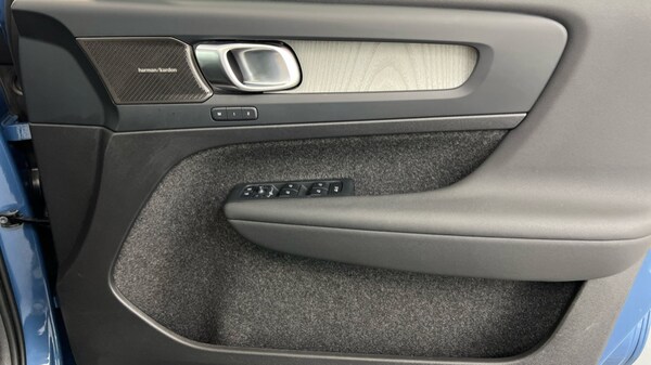 Used Volvo XC40 2024 for sale - 75482205: Photo 27