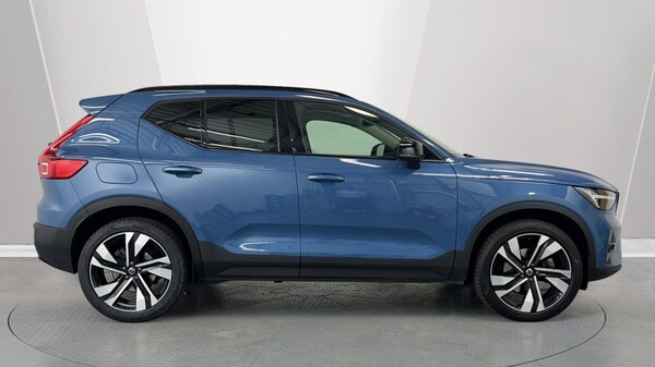 Used Volvo XC40 2024 for sale - 75482205: Photo 3