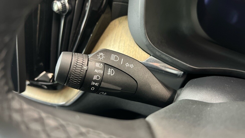 Used Volvo XC60 2025 for sale - 77261605: Photo 19