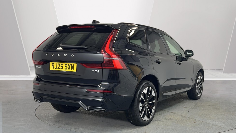 Used Volvo XC60 2025 for sale - 77261605: Photo 2