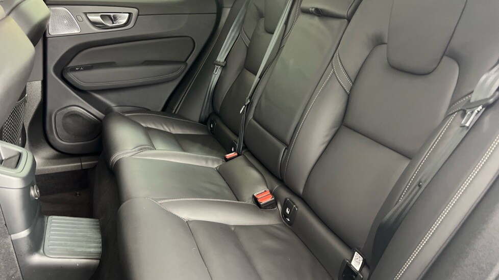 Used Volvo XC60 2025 for sale - 77261605: Photo 32