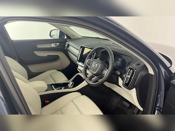 Used Volvo XC40 2025 for sale - 78804440: Photo