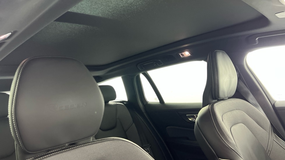 Used Volvo V60 2020 for sale - 77281050: Photo 29