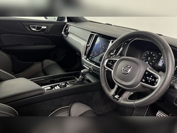 Used Volvo V60 2020 for sale - 77281050: Photo