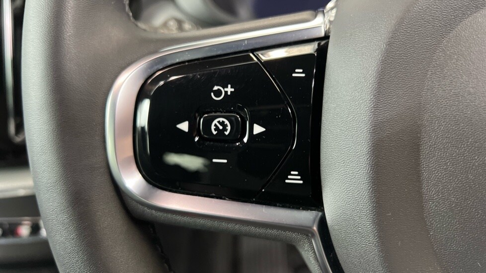 Used Volvo XC60 2023 for sale - 78036717: Photo 20