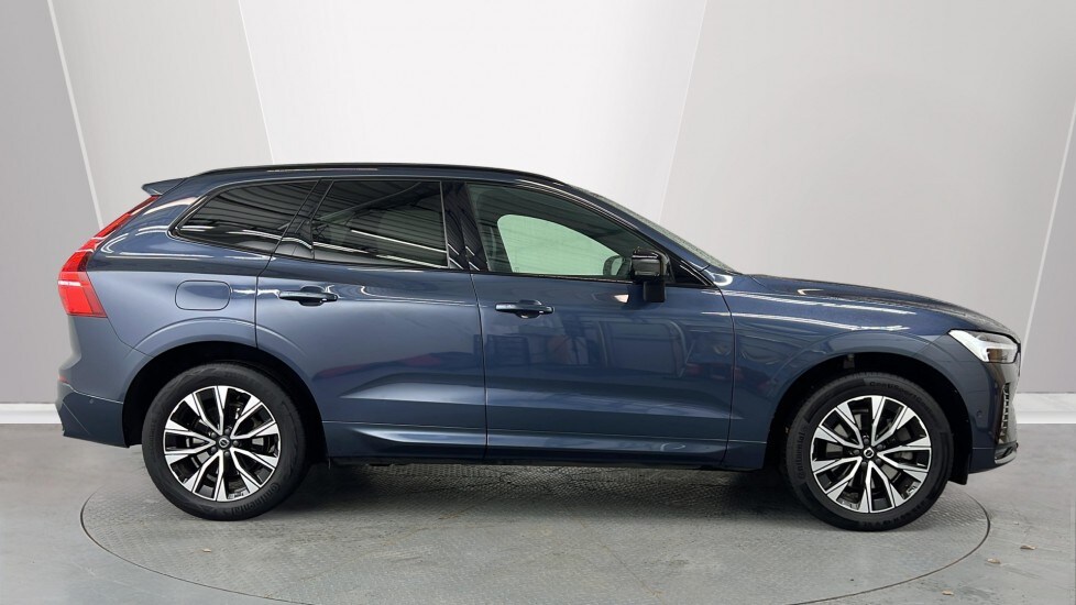 Used Volvo XC60 2023 for sale - 78036717: Photo 3