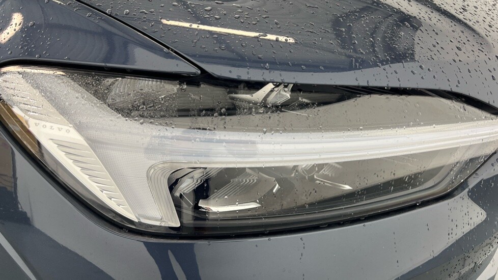 Used Volvo XC60 2023 for sale - 78036717: Photo 40