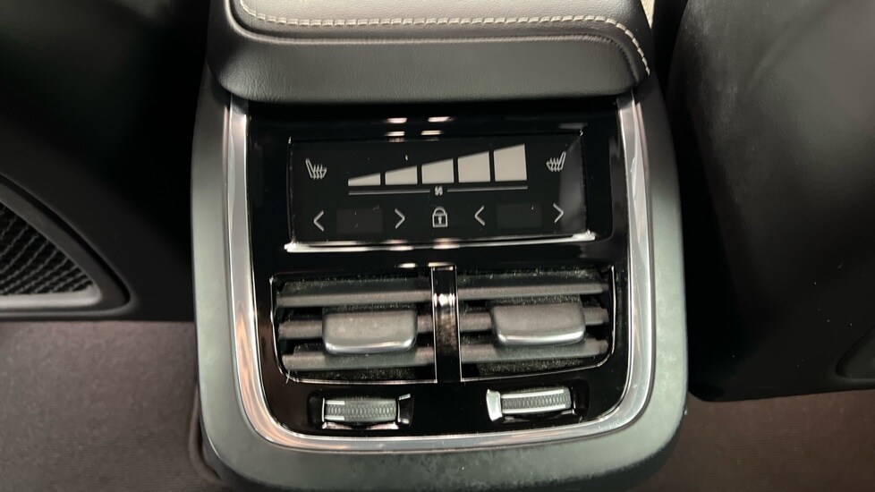 Used Volvo XC60 2023 for sale - 78036717: Photo 50