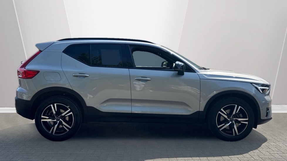 Used Volvo XC40 2023 for sale - 76130405: Photo 3