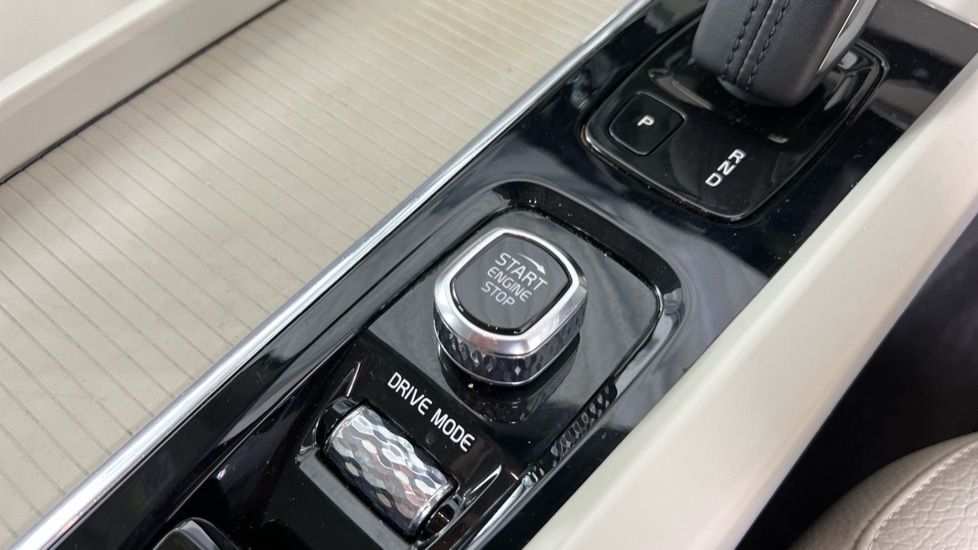 Used Volvo XC60 2021 for sale - 76116953: Photo 26