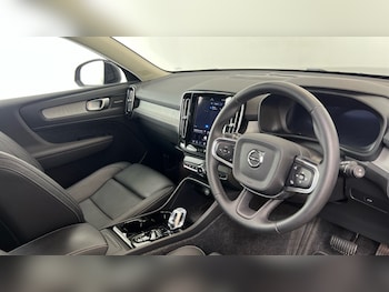 Used Volvo XC40 2025 for sale - 79213275: Photo