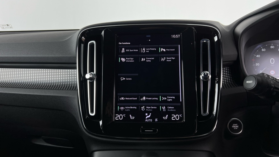 Used Volvo XC40 2021 for sale - 76954453: Photo 15