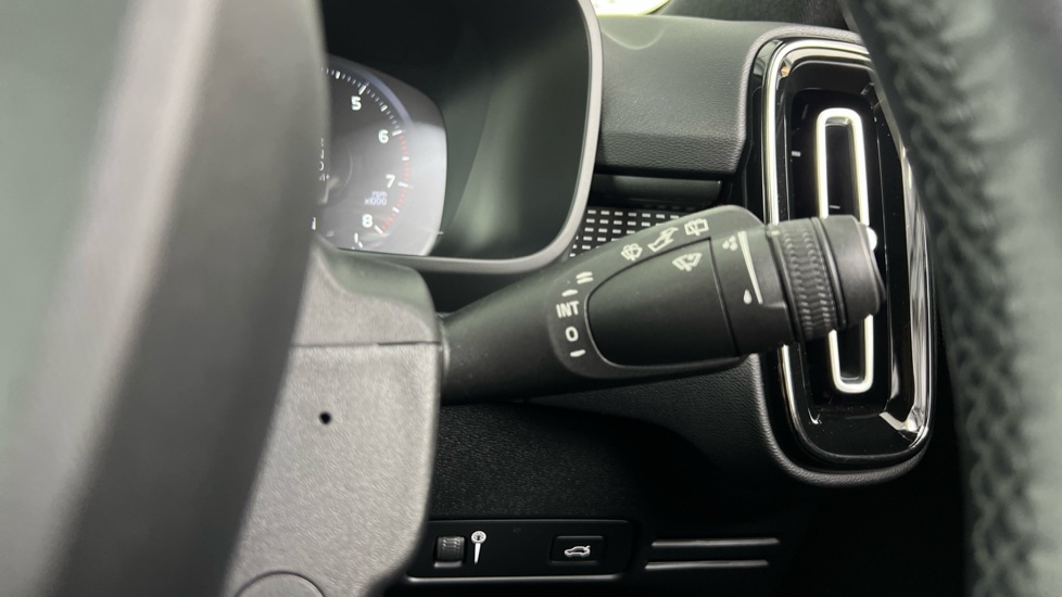 Used Volvo XC40 2021 for sale - 76954453: Photo 21