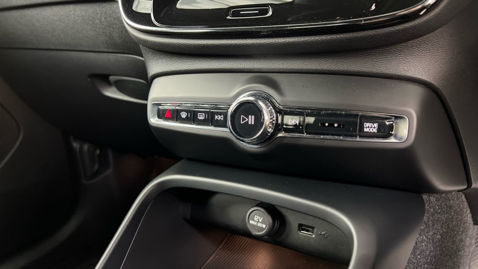 Used Volvo XC40 2021 for sale - 76954453: Photo 37