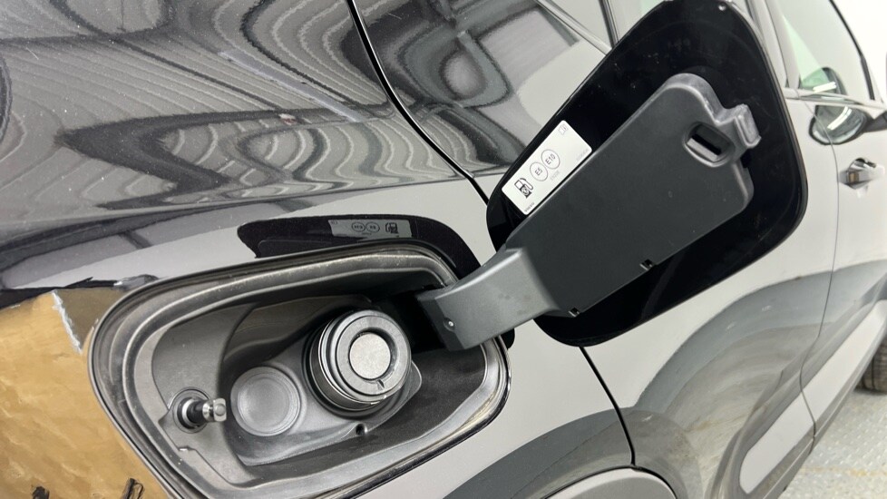 Used Volvo XC40 2025 for sale - 78212020: Photo 15