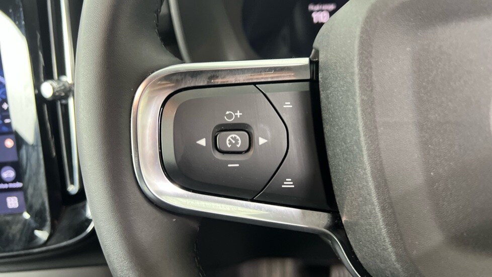 Used Volvo XC40 2025 for sale - 78212020: Photo 20