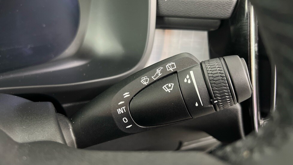 Used Volvo XC40 2025 for sale - 78212020: Photo 22