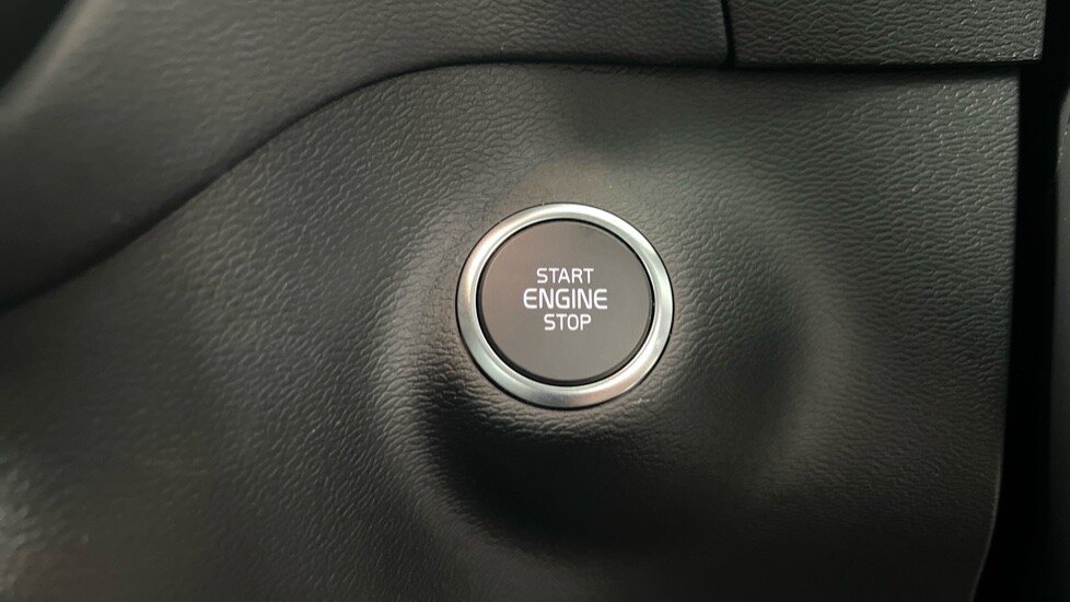 Used Volvo XC40 2025 for sale - 78212020: Photo 26