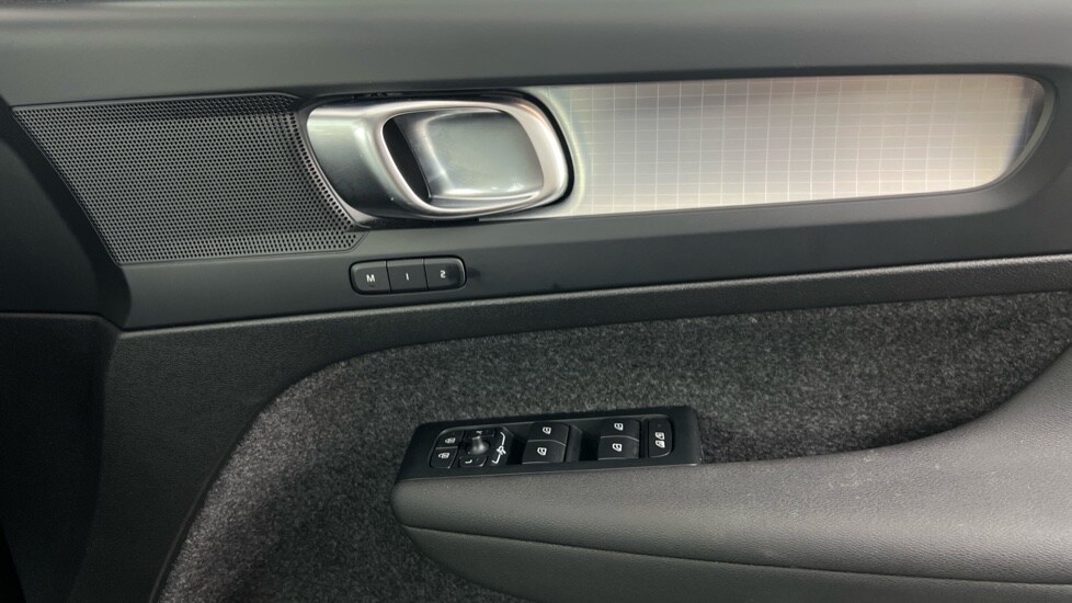 Used Volvo XC40 2025 for sale - 78212020: Photo 28