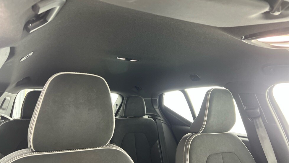 Used Volvo XC40 2025 for sale - 78212020: Photo 30