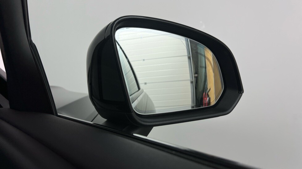 Used Volvo XC40 2025 for sale - 78212020: Photo 31