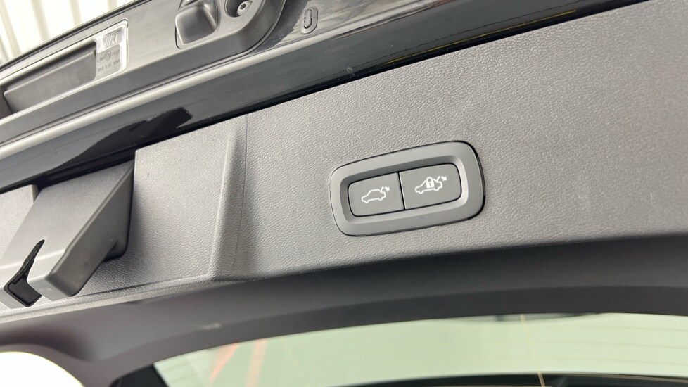 Used Volvo XC40 2025 for sale - 78212020: Photo 34