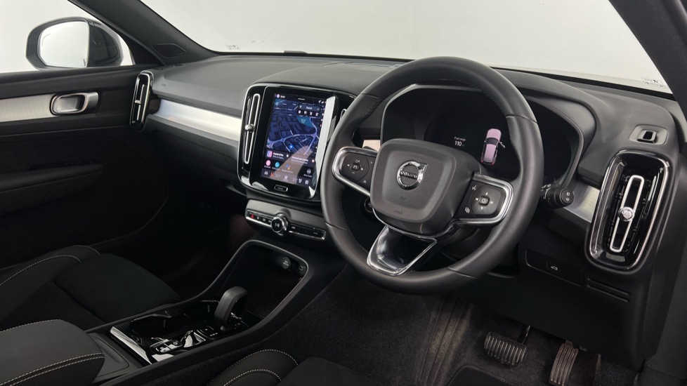 Used Volvo XC40 2025 for sale - 78212020: Photo 4