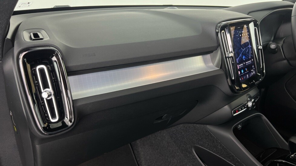 Used Volvo XC40 2025 for sale - 78212020: Photo 42