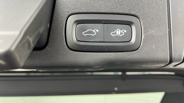 Used Volvo XC60 2022 for sale - 76180217: Photo 32