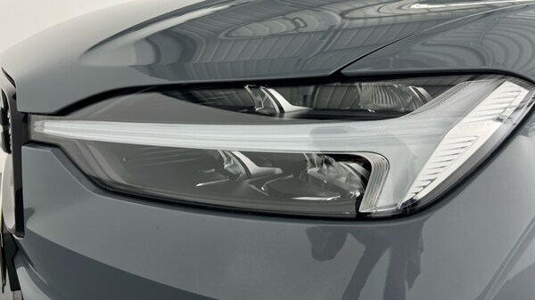 Used Volvo XC60 2022 for sale - 76180217: Photo 46