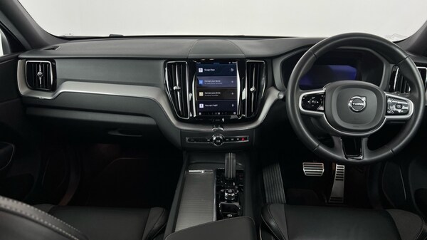 Used Volvo XC60 2022 for sale - 76180217: Photo 5