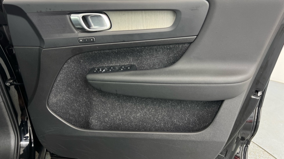 Used Volvo XC40 2020 for sale - 77280991: Photo 28