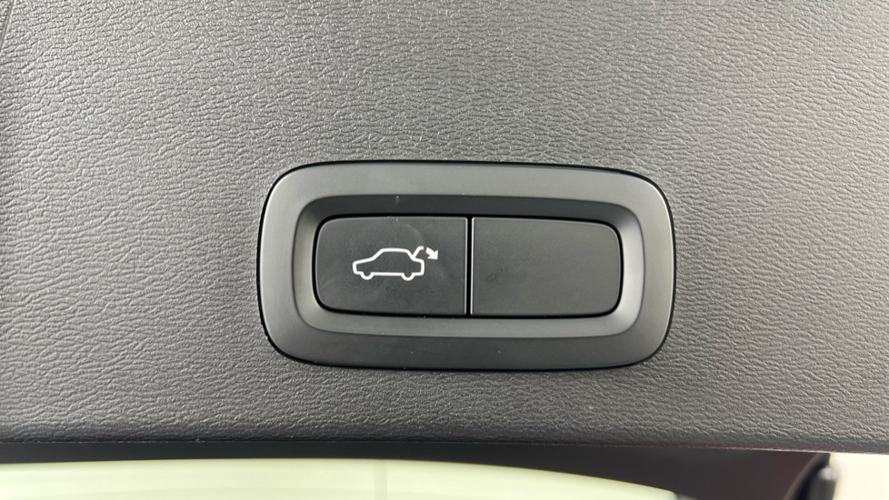 Used Volvo XC40 2020 for sale - 77280991: Photo 34