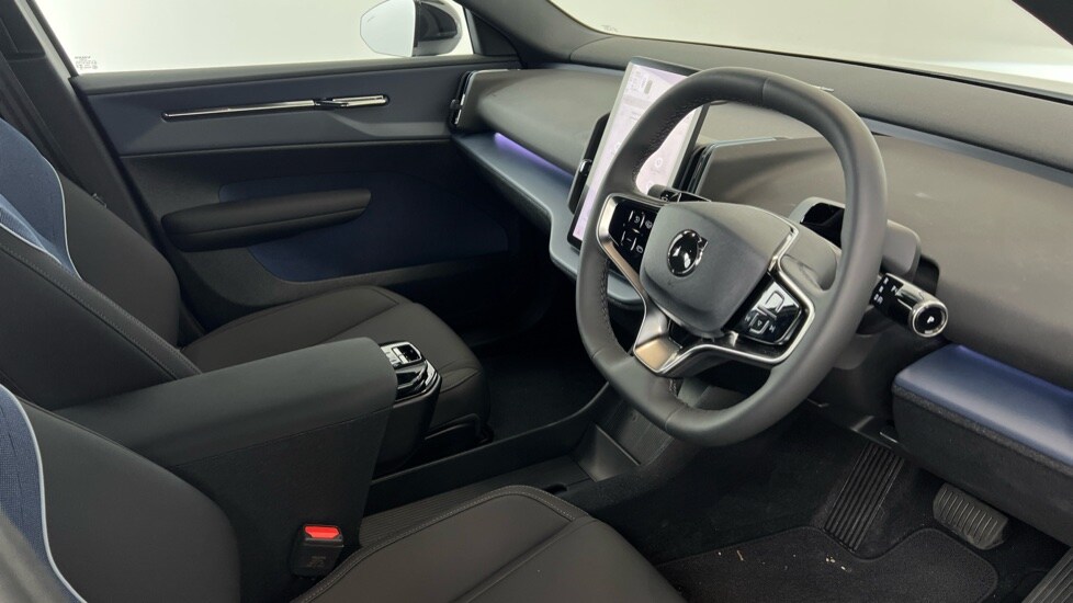 Used Volvo EX30 2025 for sale - 77035916: Photo 4