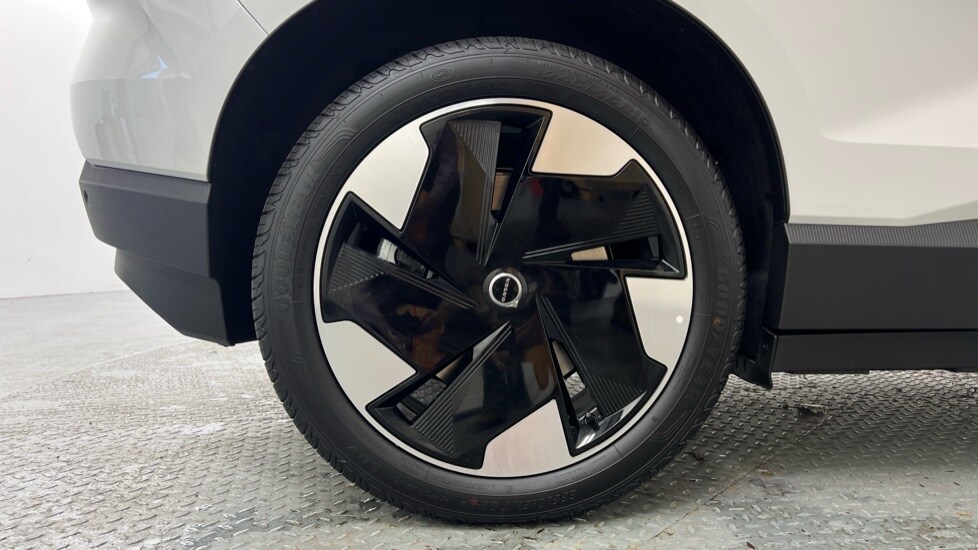 Used Volvo EX30 2025 for sale - 77035916: Photo 9