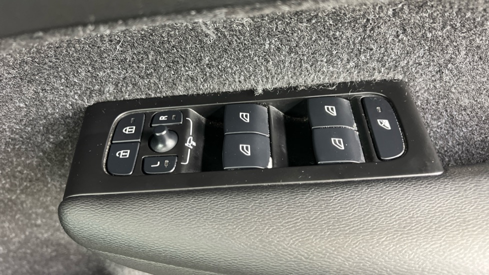 Used Volvo XC40 2020 for sale - 77634637: Photo 24