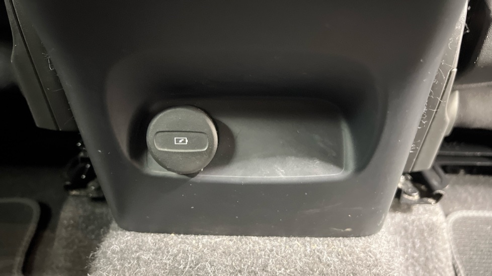 Used Volvo XC40 2020 for sale - 77634637: Photo 37