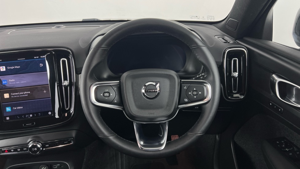 Used Volvo XC40 2025 for sale - 75763963: Photo 10