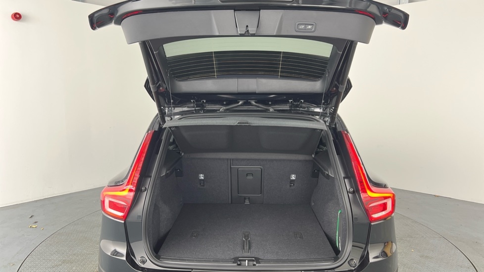 Used Volvo XC40 2025 for sale - 75763963: Photo 13