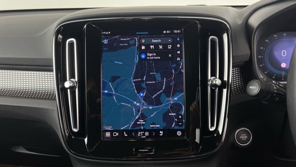 Used Volvo XC40 2025 for sale - 75763963: Photo 17