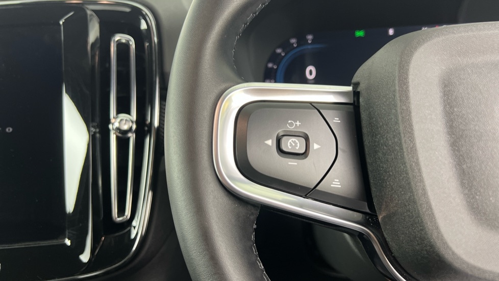 Used Volvo XC40 2025 for sale - 75763963: Photo 20