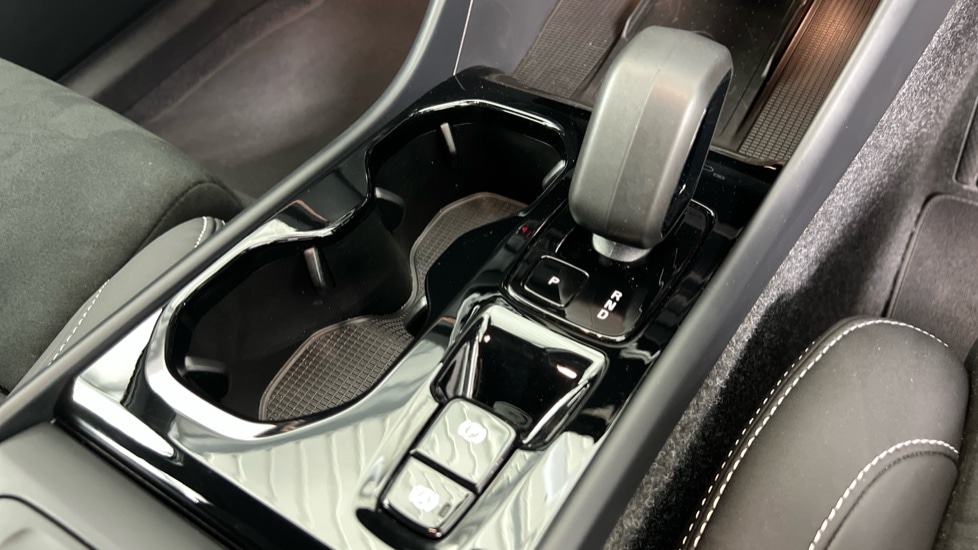 Used Volvo XC40 2025 for sale - 75763963: Photo 24