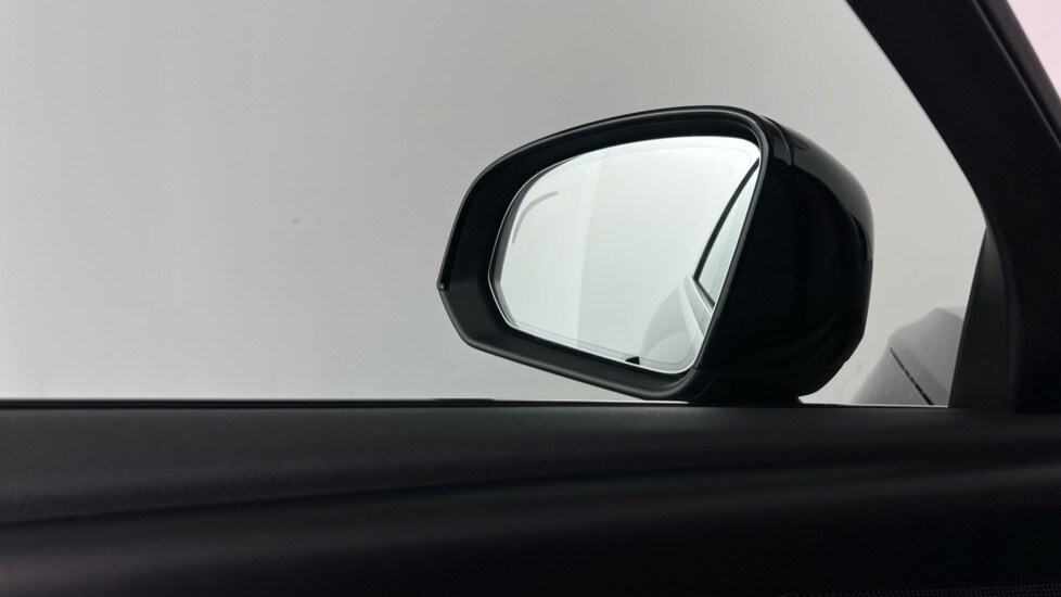 Used Volvo XC40 2025 for sale - 75763963: Photo 30