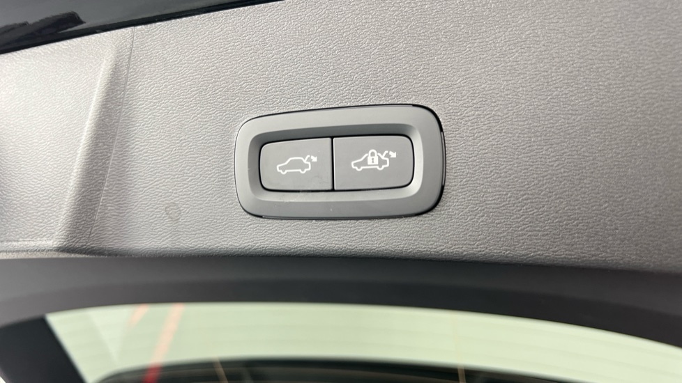 Used Volvo XC40 2025 for sale - 75763963: Photo 33