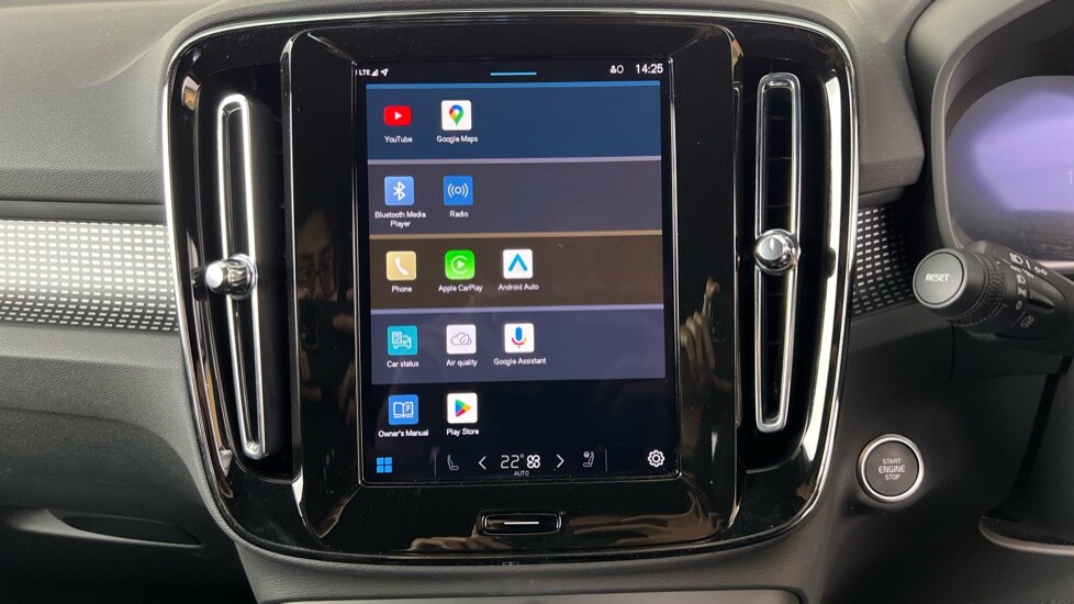 Used Volvo XC40 2025 for sale - 75997054: Photo 12