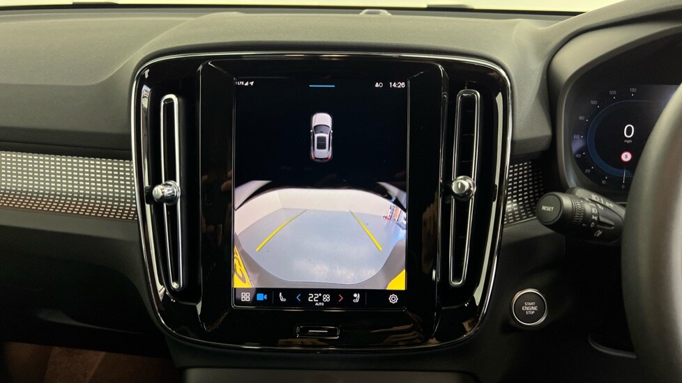 Used Volvo XC40 2025 for sale - 75997054: Photo 17