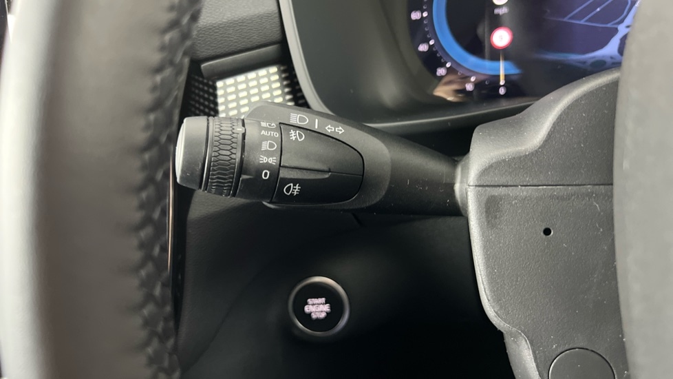 Used Volvo XC40 2025 for sale - 75997054: Photo 18