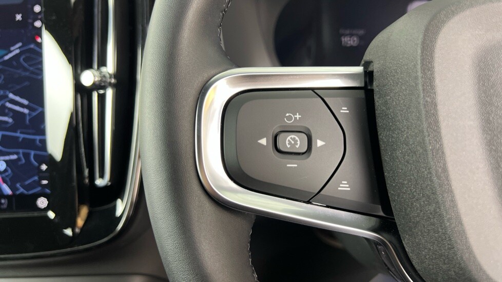 Used Volvo XC40 2025 for sale - 75997054: Photo 19