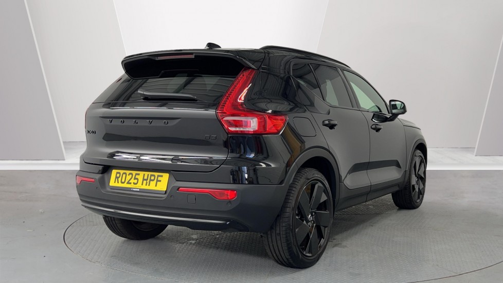 Used Volvo XC40 2025 for sale - 75997054: Photo 2